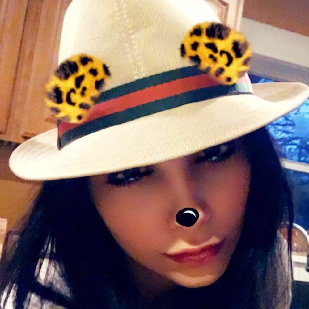 Meet your Posher, Sara